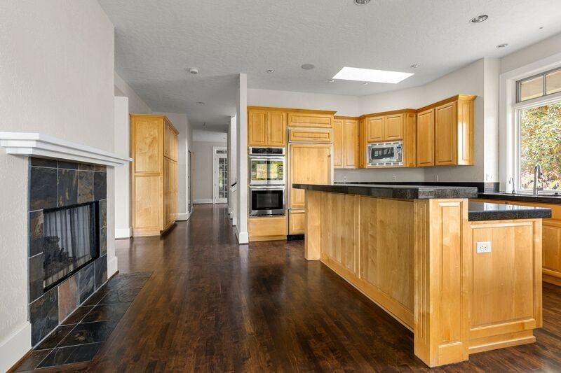 16275 Ne Eilers Rd - Photo 3 of 33