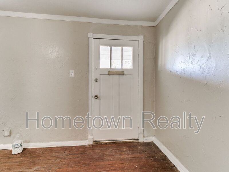 220 E Jacobs Dr - Photo 6 of 29