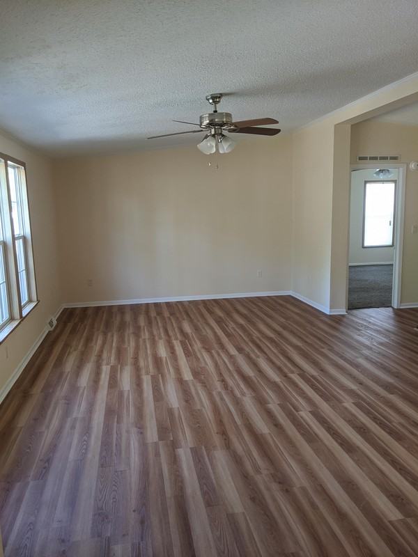 73 Forest Dr - Photo 7 of 21