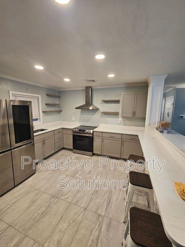 5228 Hummingbird Drive - Photo 7 of 25