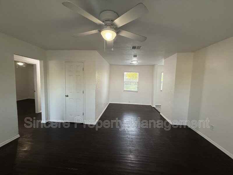 517 S Midwest Blvd - Photo 7 of 10