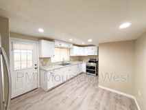 678 Sw - Photo 1 of 1