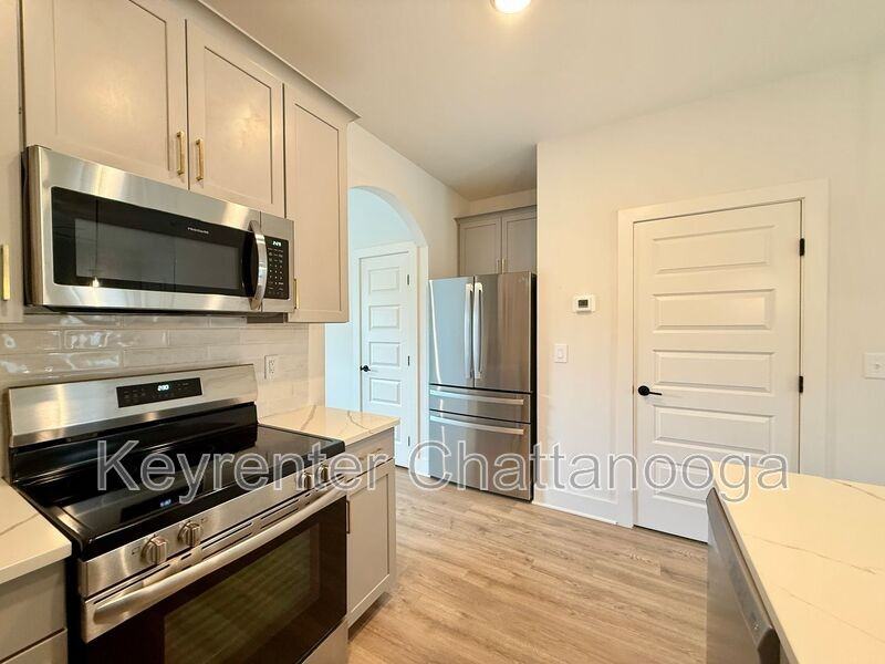 1674 S Watkins St - Photo 6 of 15