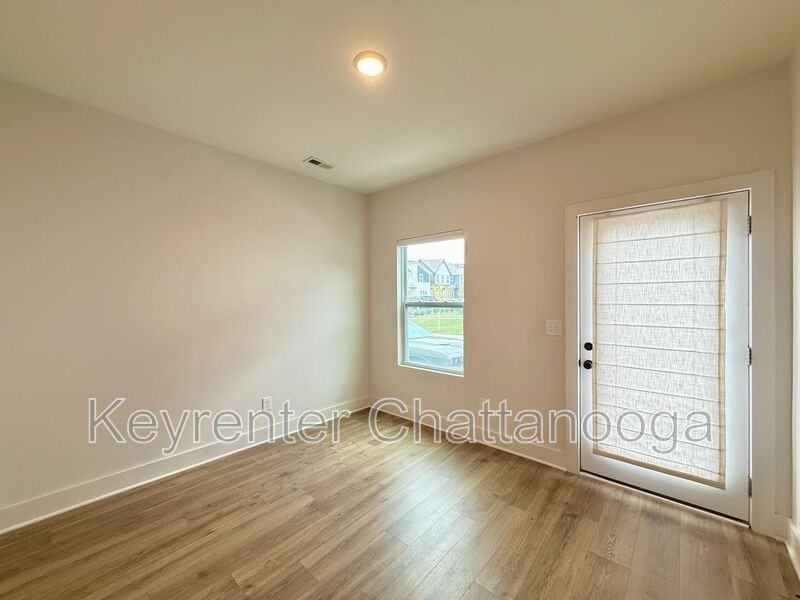 1674 S Watkins St - Photo 7 of 15