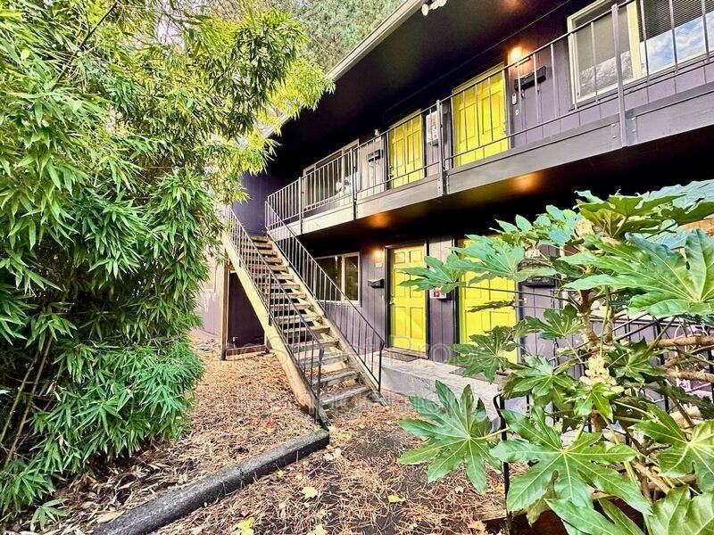 127 Southeast 30th Place