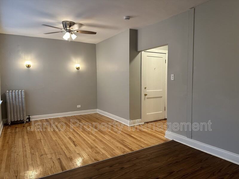 5605 W Wabansia Ave #2 - Photo 4 of 9
