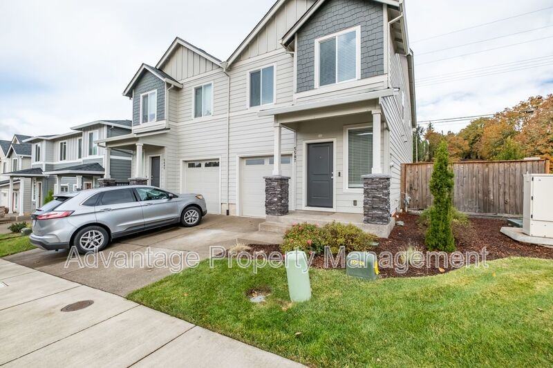 5587 Nw Torchcrest Pl - Photo 2 of 20