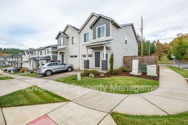 5587 Nw Torchcrest Pl - Photo 3 of 20