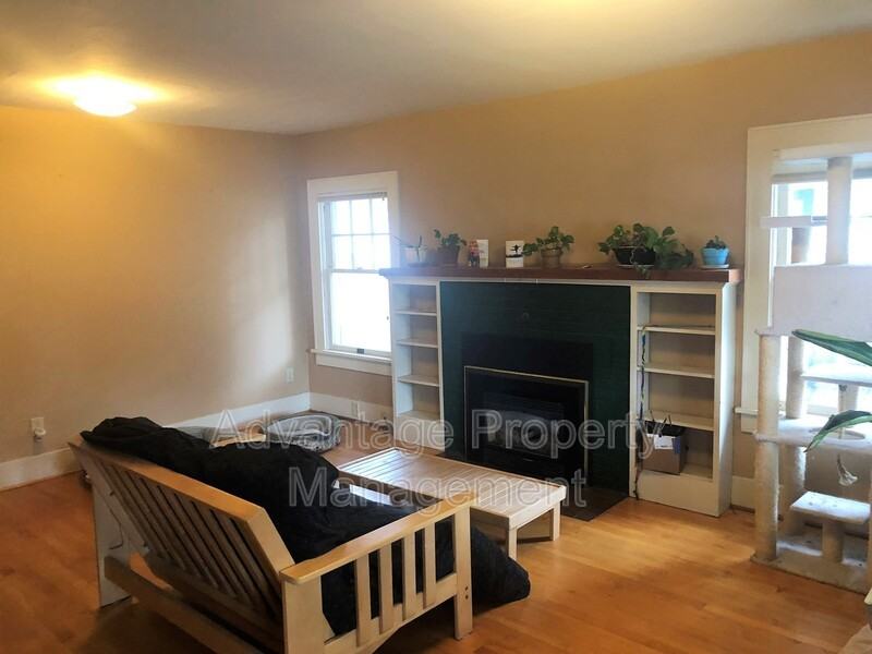 436 Nw 8th St - Photo 6 of 19