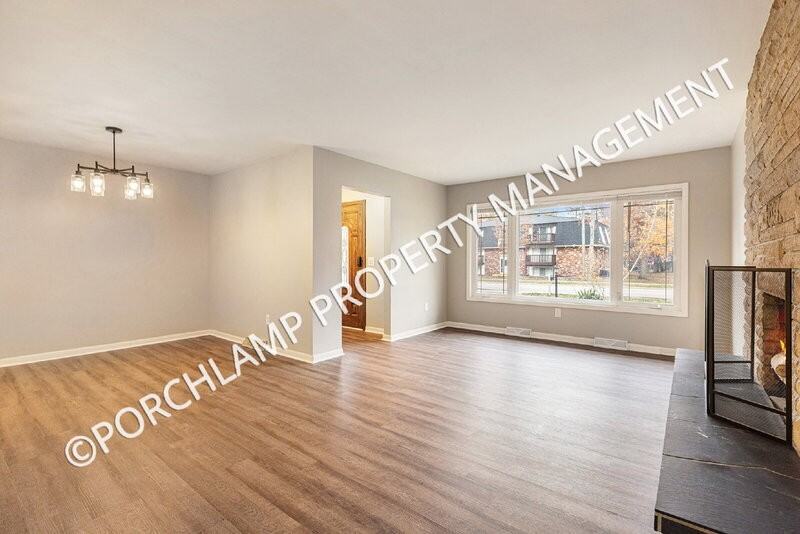 1431 W Norton Ave - Photo 3 of 14