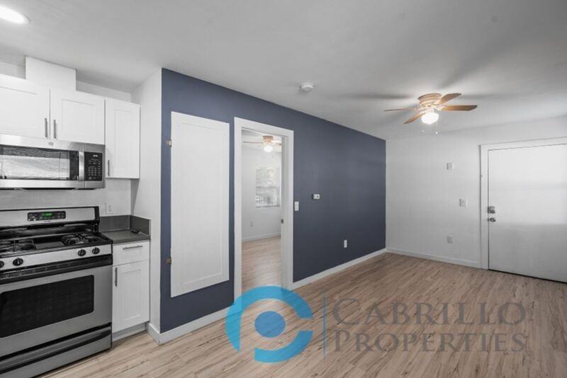 1307 Division St #D - Photo 5 of 17