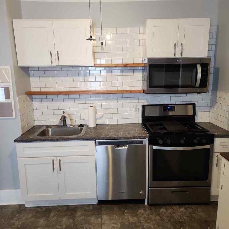 1008 Wayburn St - Photo 3 of 13