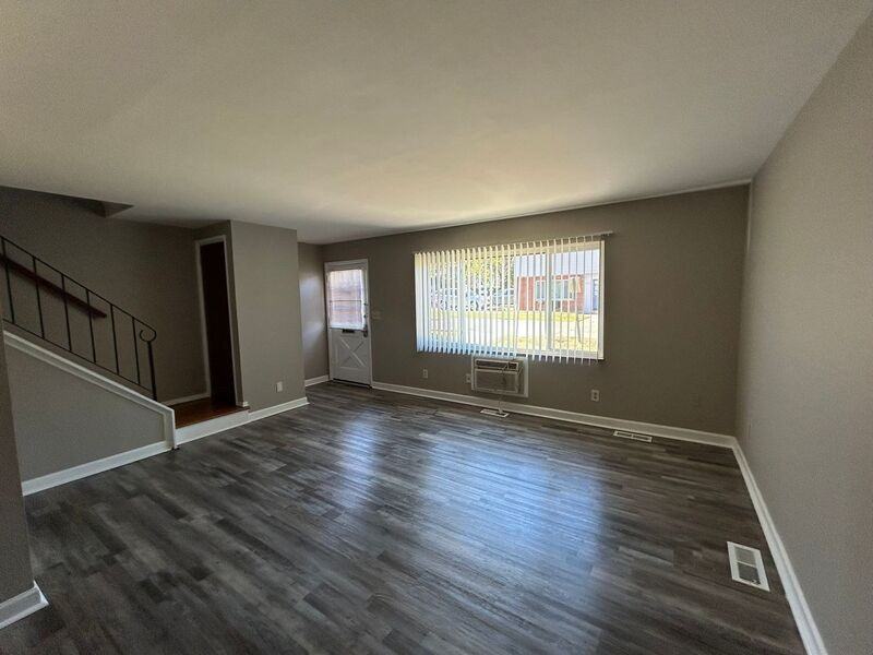 1389 W Galbraith Rd #3 - Photo 4 of 16