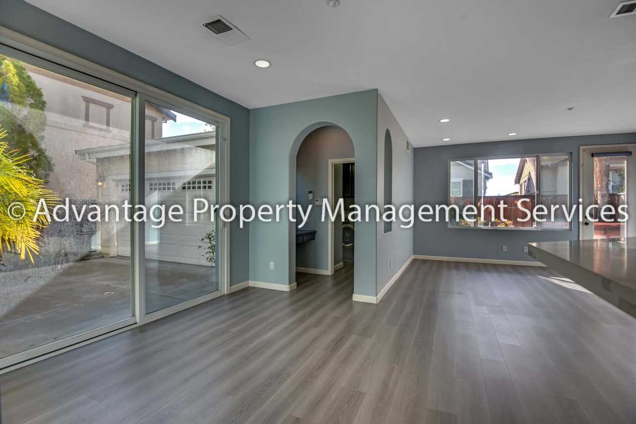 5211 N Forestdale Cir - Photo 4 of 28