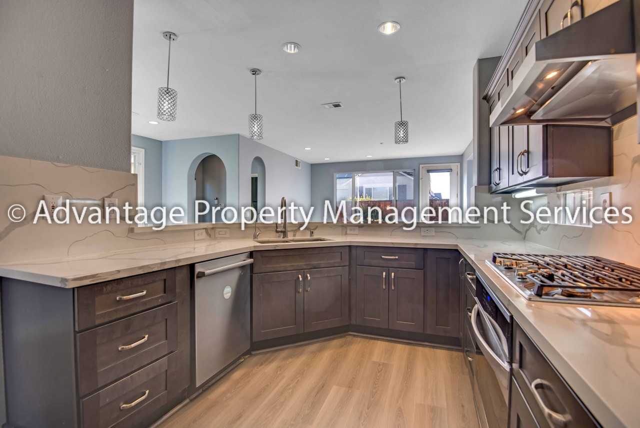 5211 N Forestdale Cir - Photo 7 of 28