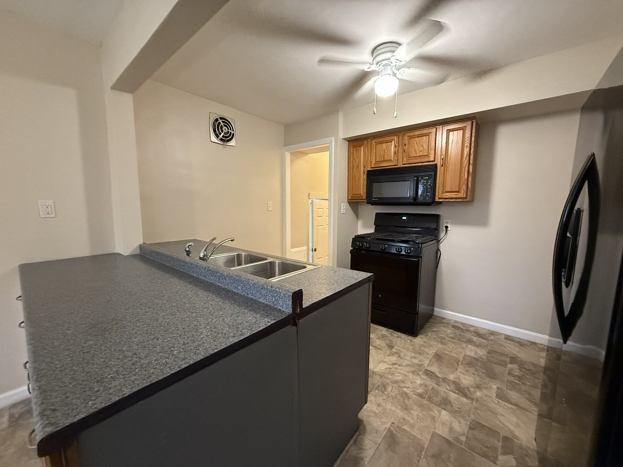 25501 Zeman Ave - Photo 7 of 26