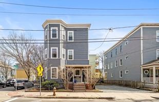 featured image of 340 Columbia St