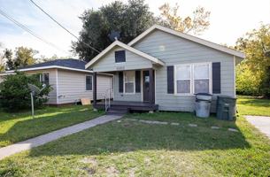 featured image of 1002 17th St