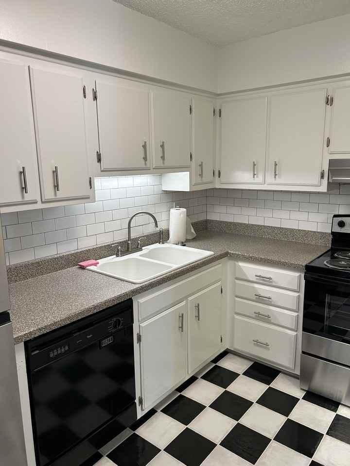 515 Basswood Ave #G80 - Photo 4 of 17