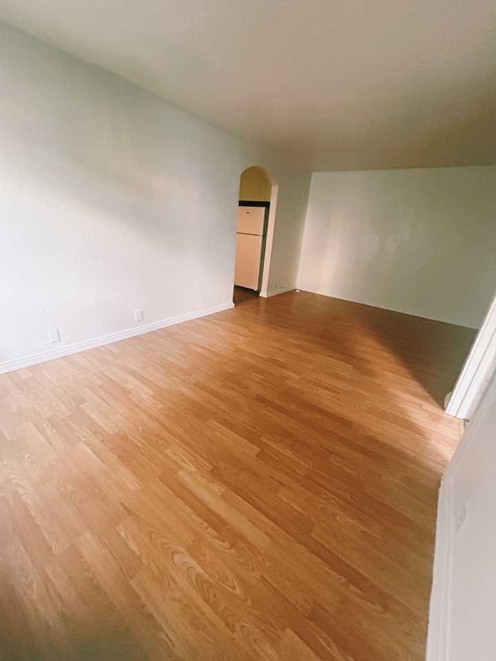 5420 Shasta Ave - Photo 6 of 25