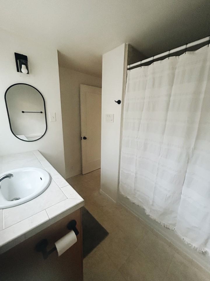 5420 Shasta Ave - Photo 7 of 25