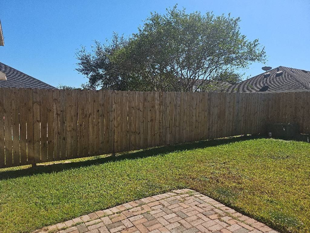 10902 Clear Villa Lane - Photo 7 of 8