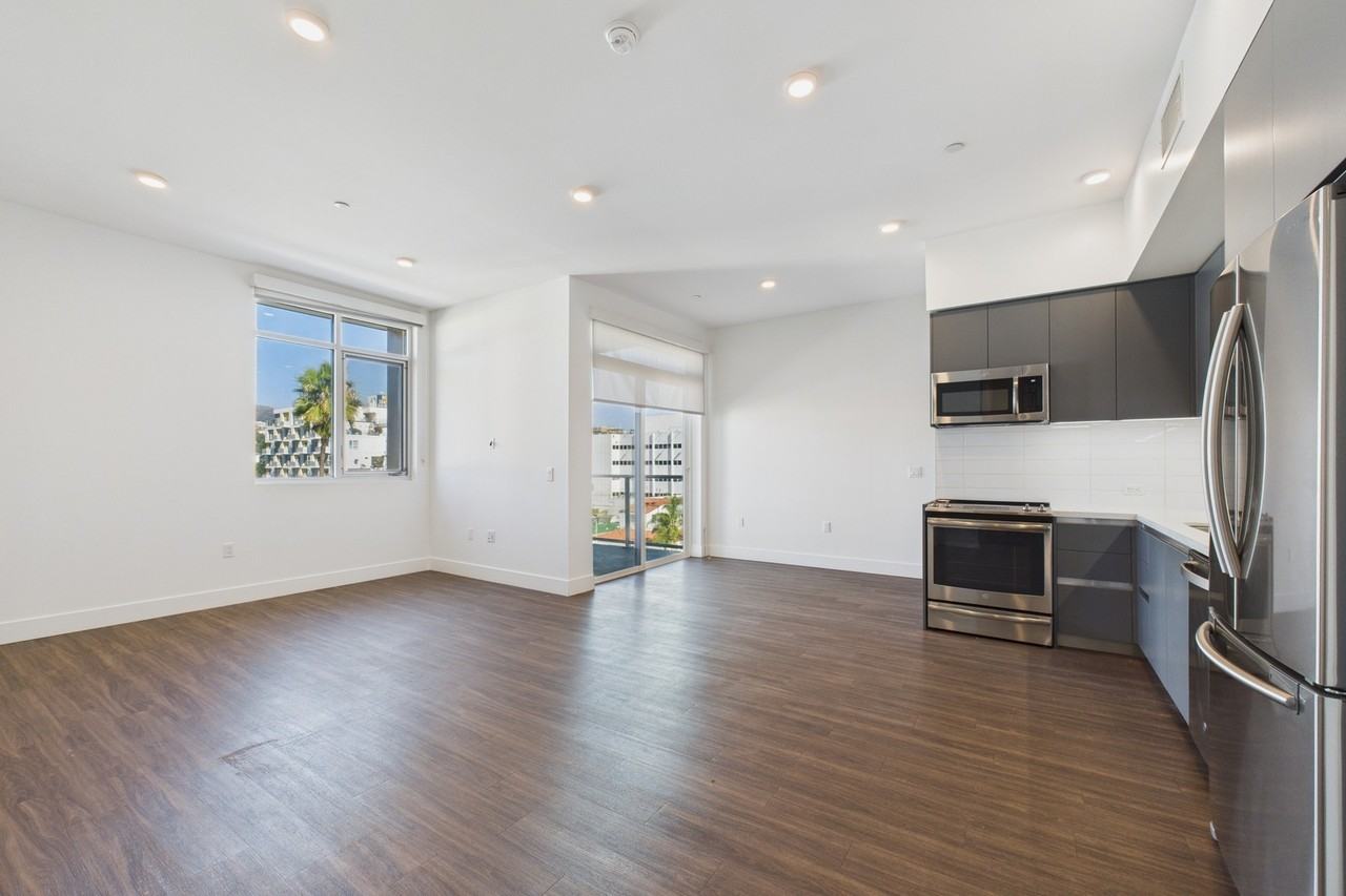 The Sunset Hue - Photo 2 of 33