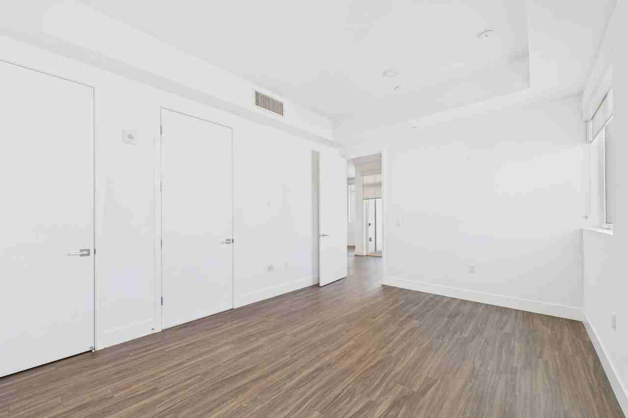 The Sunset Hue - Photo 7 of 33