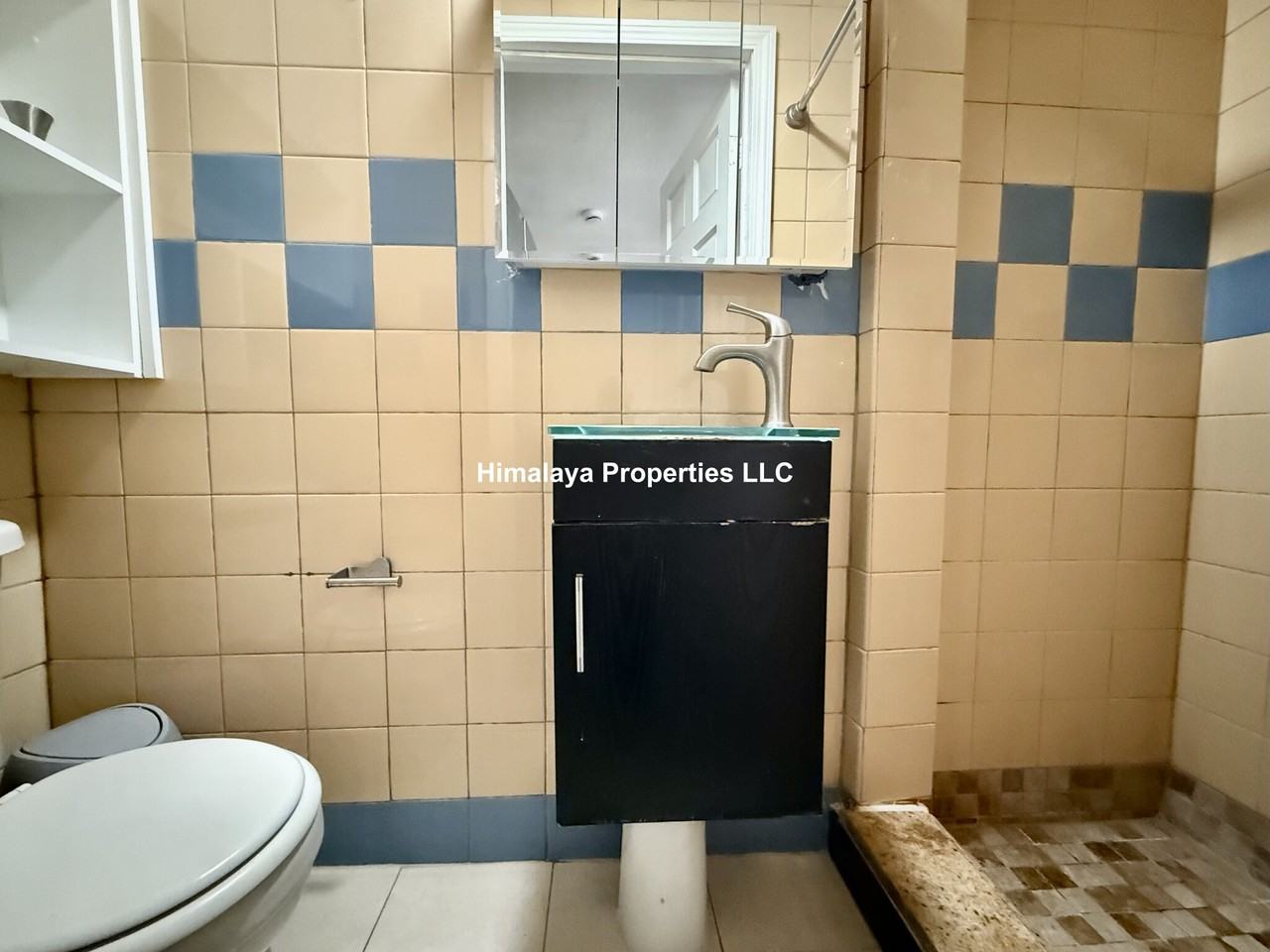 345 Lowell St #2 - Photo 5 of 10