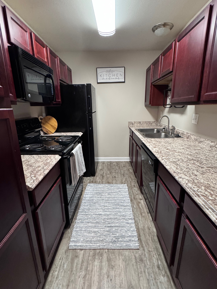 Bridgeway Apartments I - Photo 3 of 6