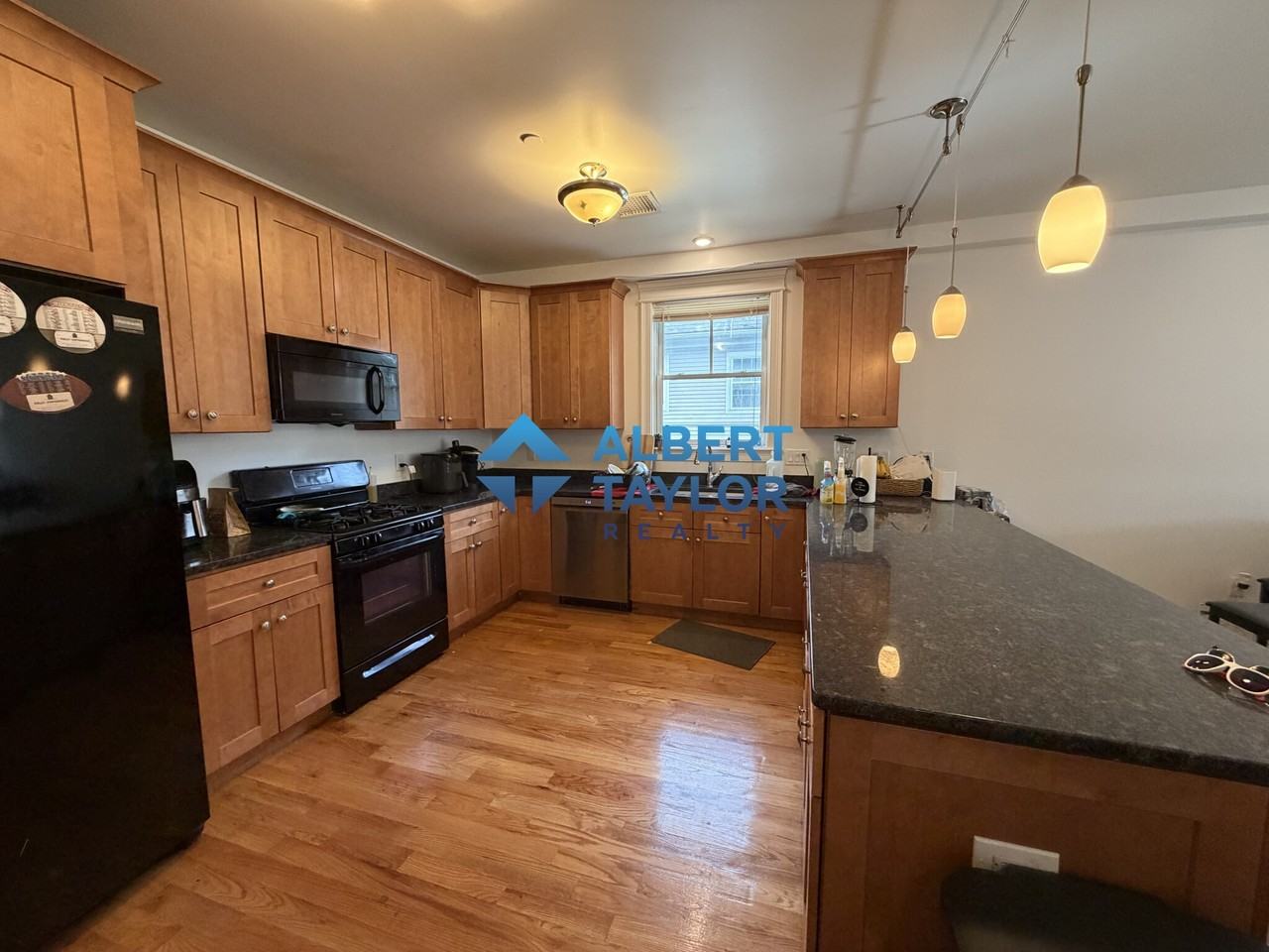 145 Cedar St #2 - Photo 4 of 21