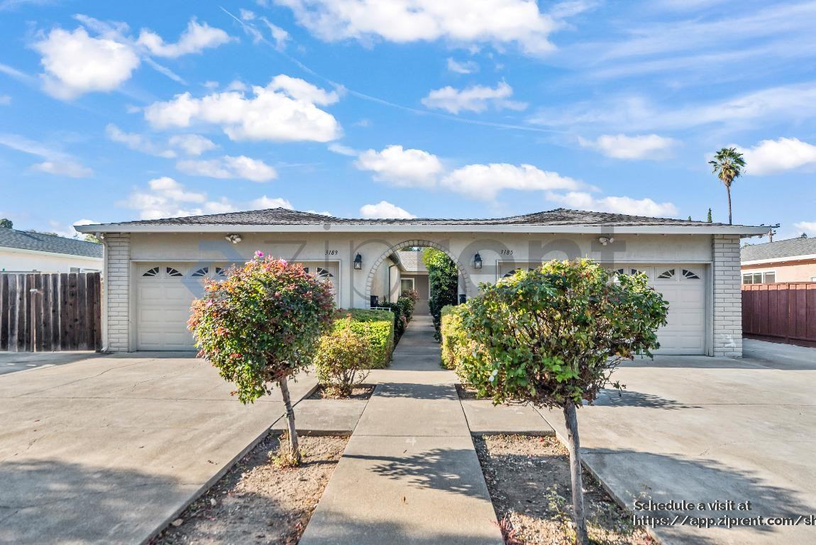 3189 Country Drive - Photo 2 of 3