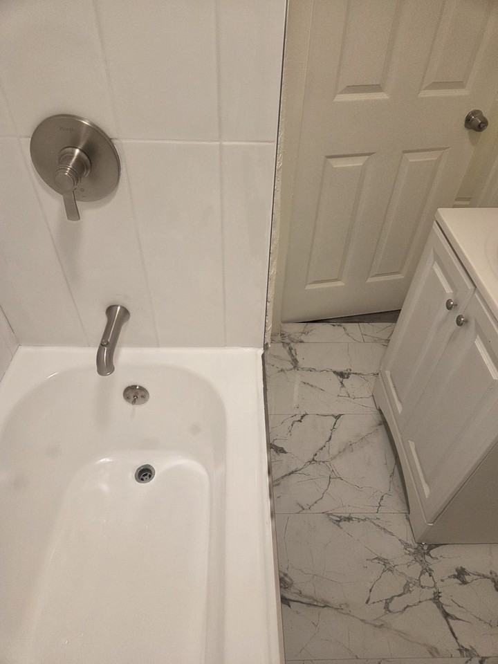 4052 South Normandie Avenue #1 - Photo 2 of 14