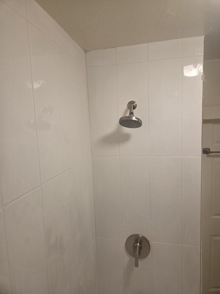 4052 South Normandie Avenue #1 - Photo 5 of 14