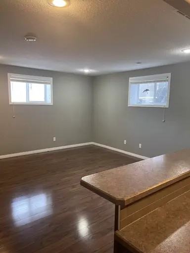 13015 202 St Nw - Photo 2 of 9