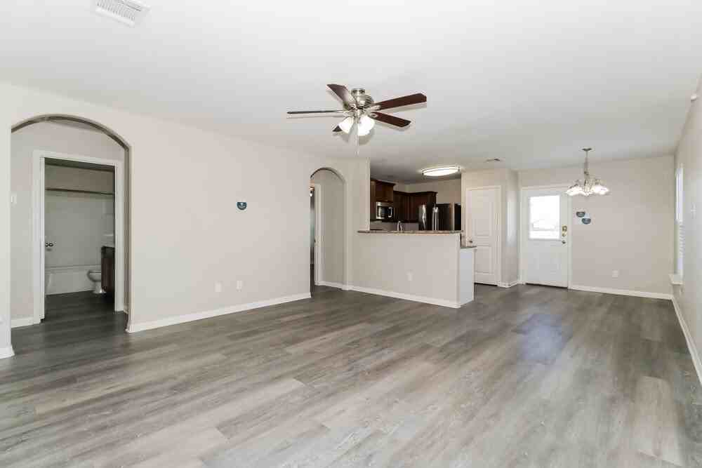 428 Ruby Court - Photo 3 of 16