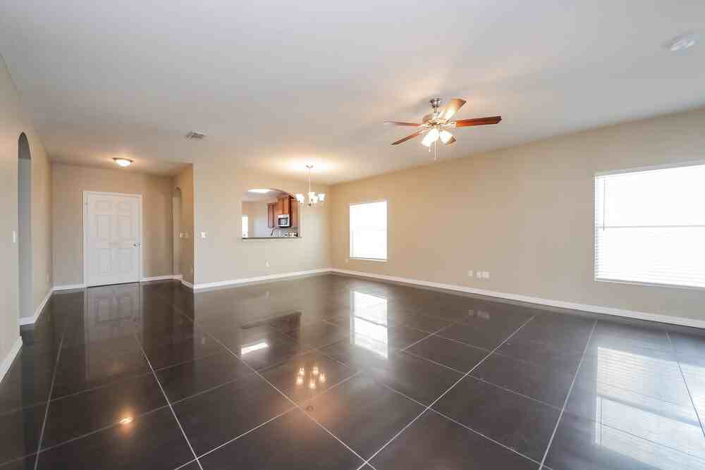 4921 Windbourne Way - Photo 3 of 15