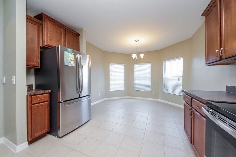 4921 Windbourne Way - Photo 6 of 15