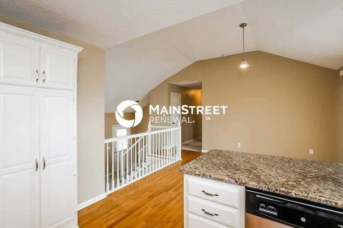 1221 Se Rosehill Dr - Photo 6 of 17