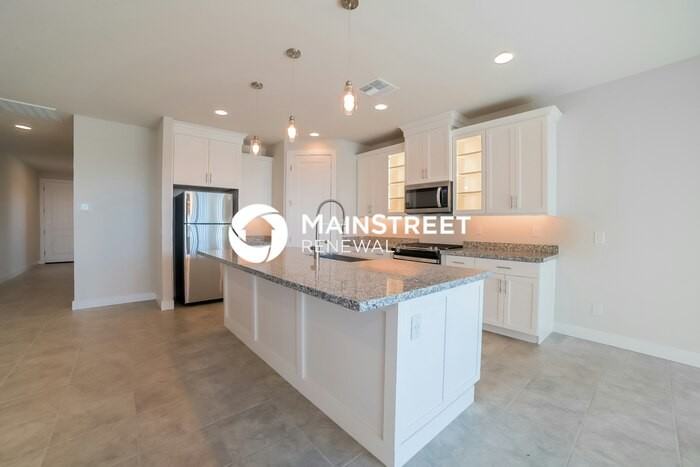 8712 S 69th Dr - Photo 3 of 16