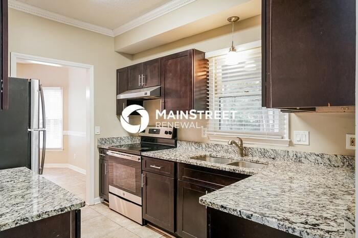 3636 Meadow Creek Ln - Photo 5 of 16