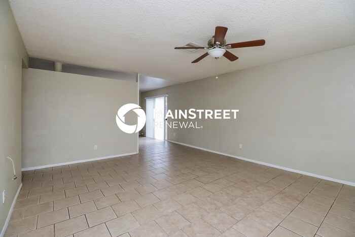 4708 E Chambers St - Photo 5 of 16