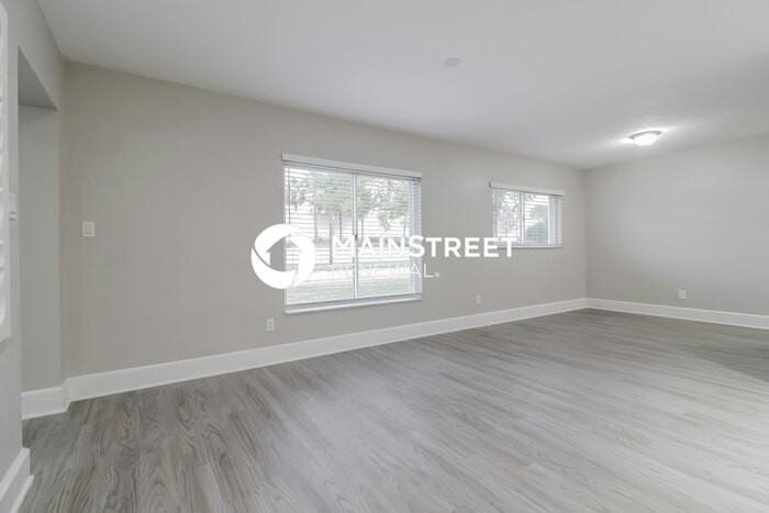 5963 Bamboo Dr - Photo 3 of 12