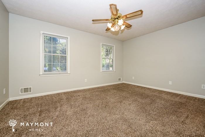 353 Sherwood Cir Se - Photo 6 of 12