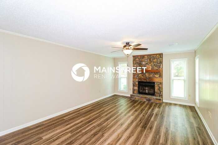 5829 Lake Port Dr - Photo 3 of 16