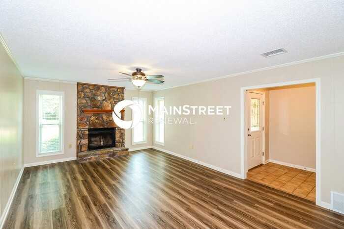 5829 Lake Port Dr - Photo 4 of 16