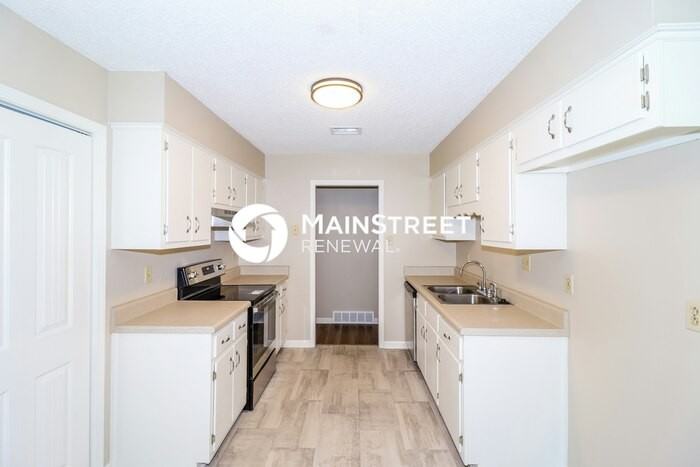 5829 Lake Port Dr - Photo 7 of 16