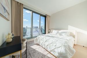 featured image of 3532 Leavitt St #11D