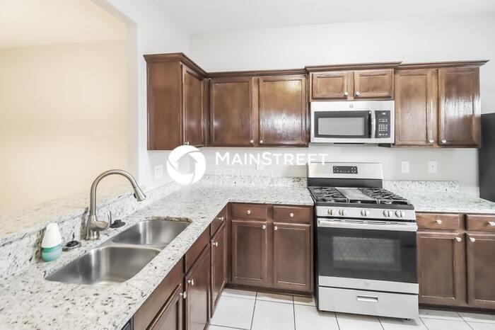 321 Misty Mountain Drive - Photo 4 of 17