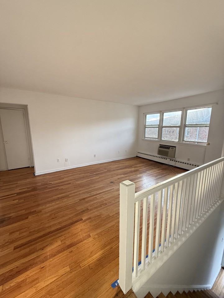 Bloomfield Ave & Centre St #2C - Photo 4 of 9